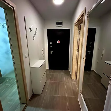 Aria 9 Apartamento